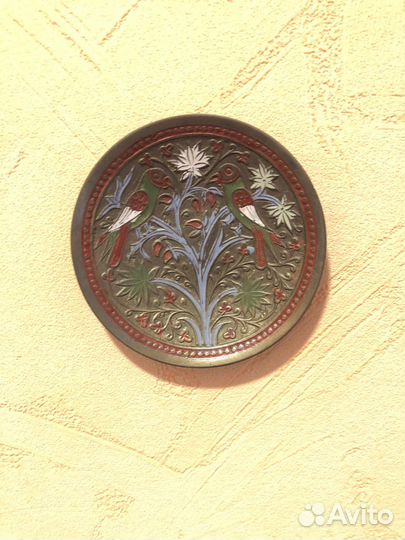 Тарелка декоративная на стену.Латунь с эмалью