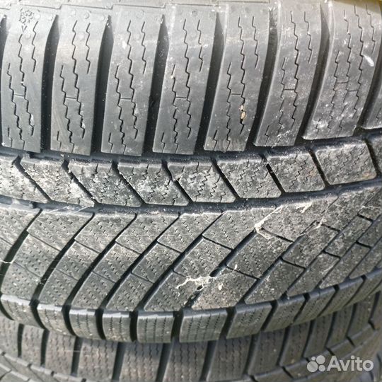 Continental ContiWinterContact TS 830 275/45 R20 110