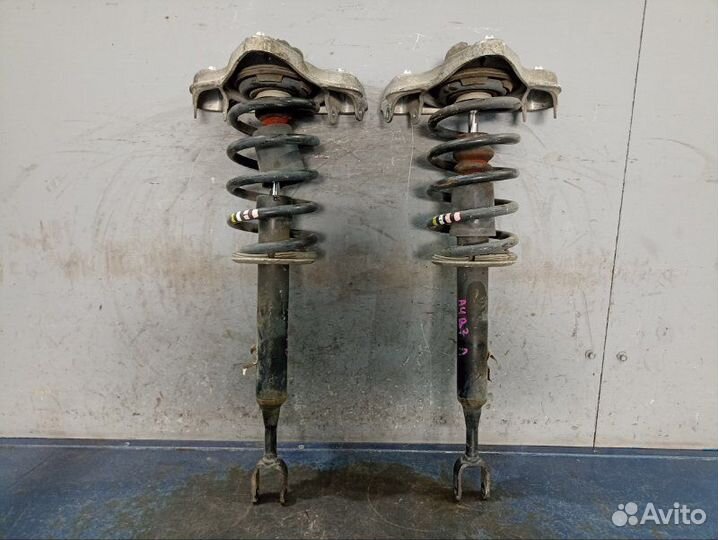 Стойки комплект передние Audi A4 B7