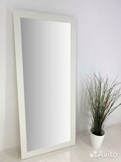 Интерьерное зеркало в раме 175/75 цвет Белый