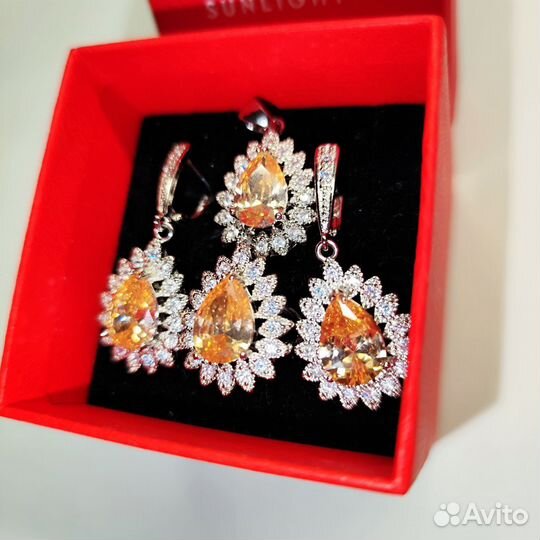 Комплект серьги, подвеска, и кольцо 18,5