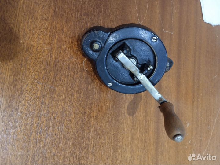 Ручной привод для бытовой швейной машины