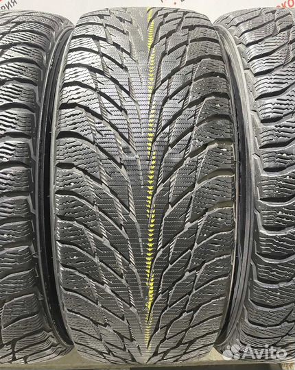 Nokian Tyres Hakkapeliitta R 225/55 R17 98N