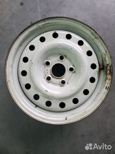 Штампованные диски R15 газ Волга