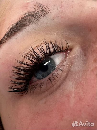 Наращивание ресниц модель
