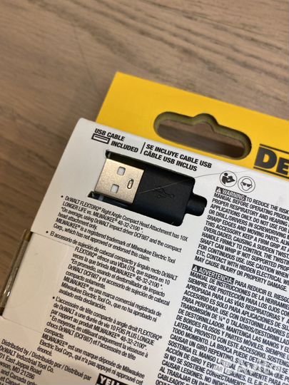 Угловой адаптер DeWalt с подсветкой