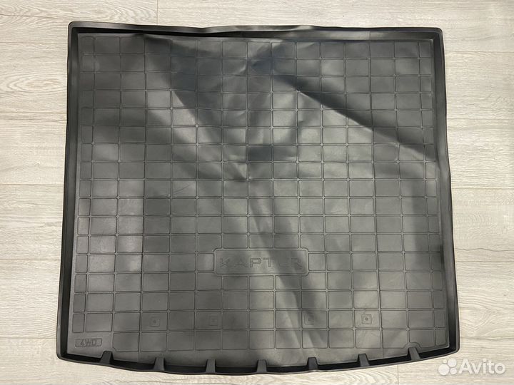 Оригинальный ковер багажника Renault Kaptur 4x4