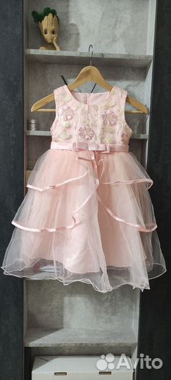 Платье для девочки, 130, новое