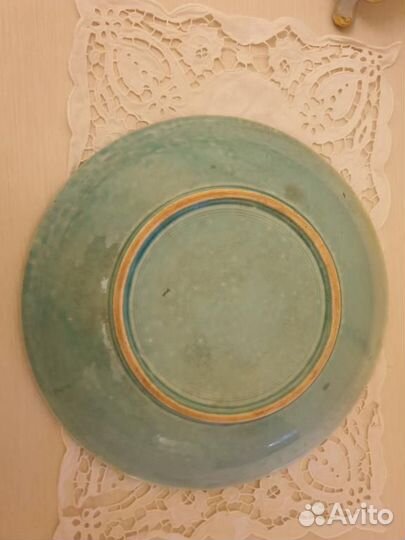 Старинное блюдо С желудями. (майолика)