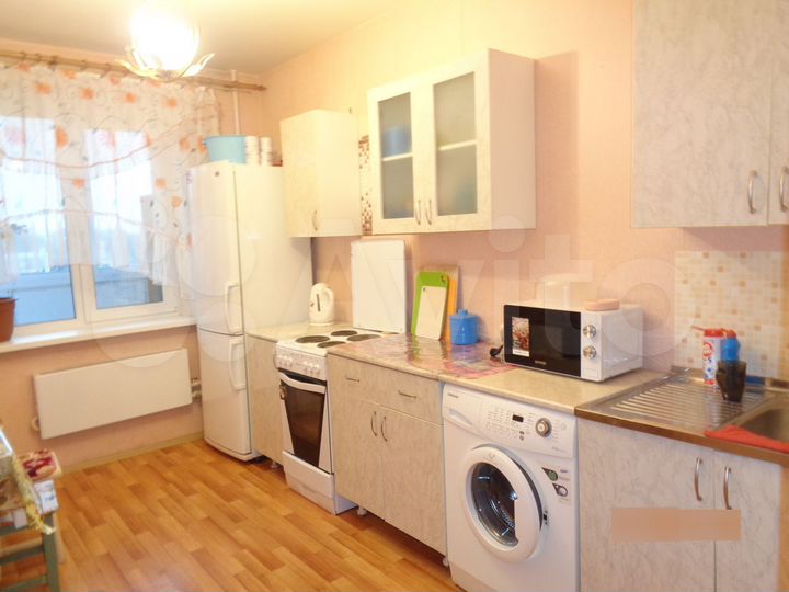 2-к. квартира, 64 м², 6/10 эт.