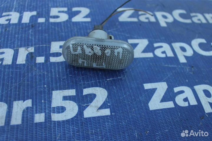 Повторитель на крыло Рено Логан