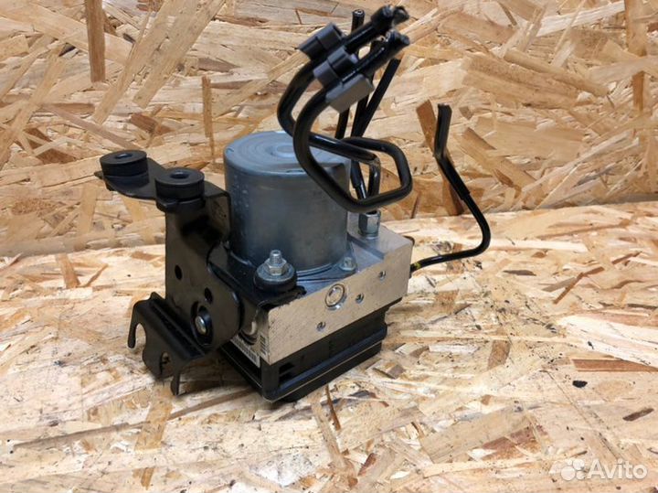 Блок abs Infiniti G35 V36 3.5 2008