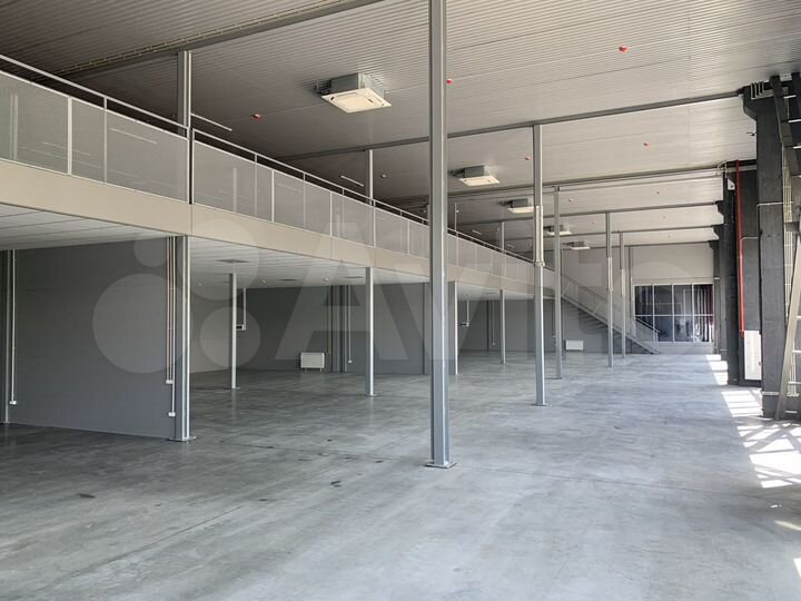 Торговое помещение, 72 м² + склад 36м2