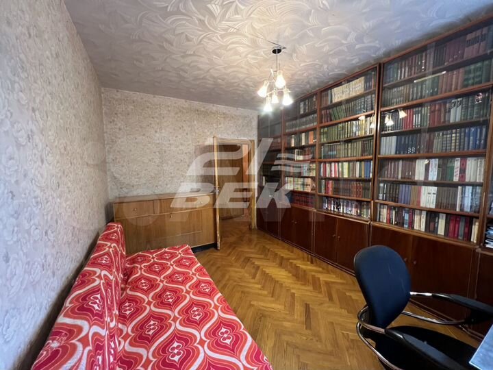 3-к. квартира, 102,4 м², 1/9 эт.