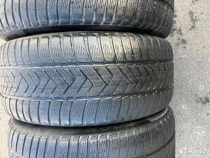 Pirelli Scorpion Winter RFT 275/45 R20