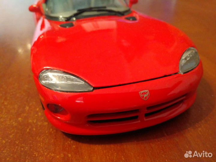 Модель dodge viper