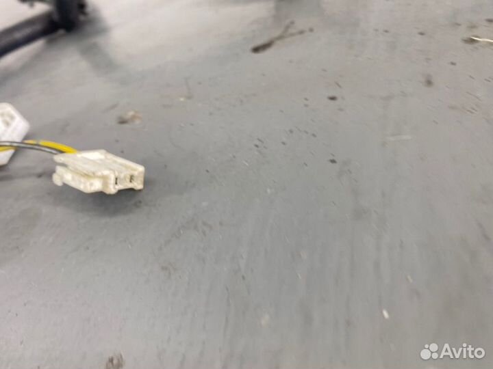 Проводка двери задняя левая Lexus Gs 300