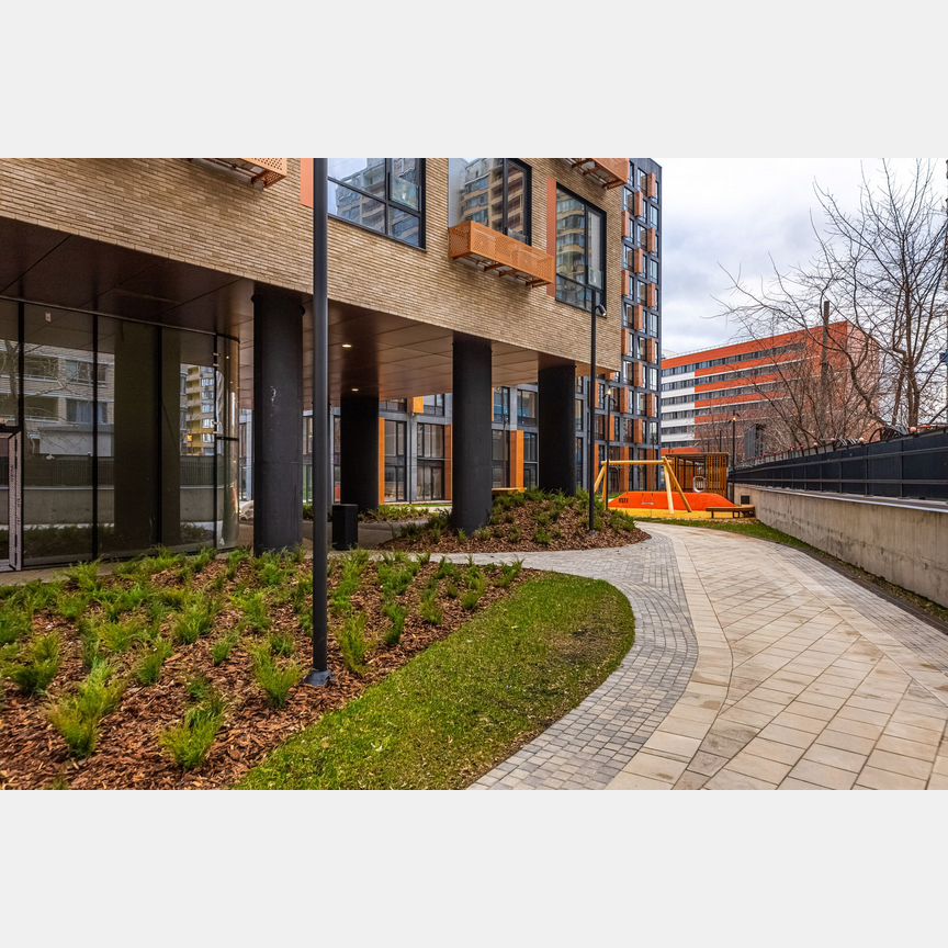 4-к. квартира, 132,7 м², 8/8 эт.