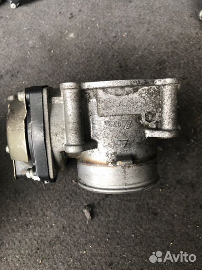 Дросельная заслонка Mitsubishi Delica