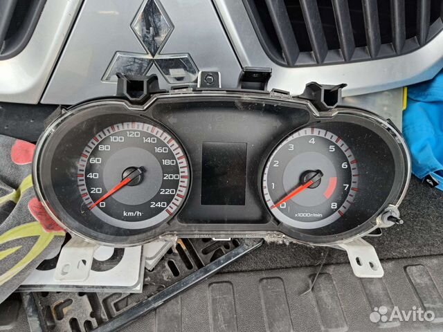 Панель приборов