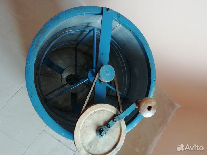 Медогонка 3х рамочная