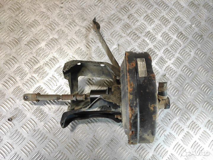 Усилитель тормозов вакуумный Opel Astra F