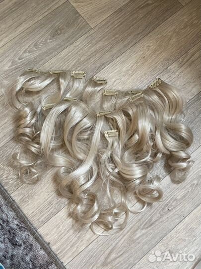 Волосы на заколках искусственные