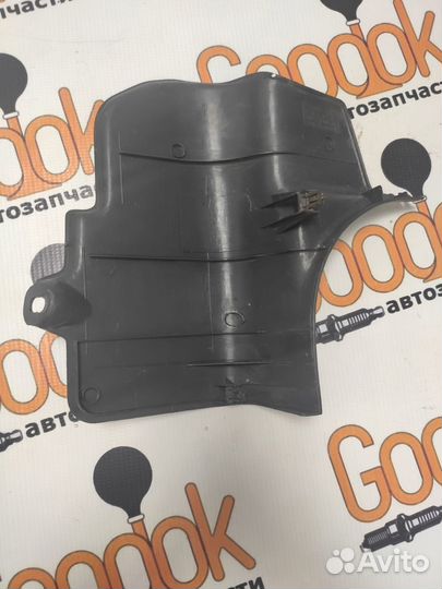 Накладка 669012F901 Nissan Primera P11