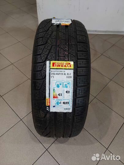 Pirelli Winter Sottozero Serie II 275/40 R19 и 245/45 R19