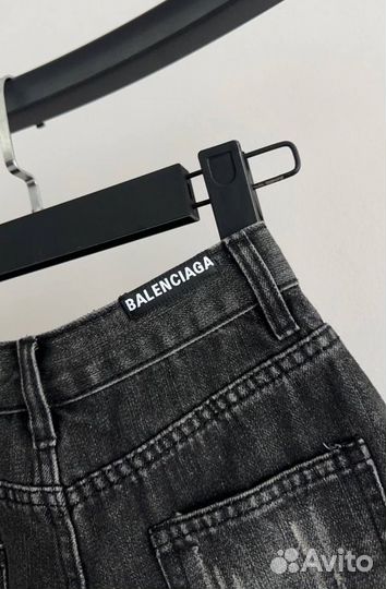 Джинсовые шорты Balenciaga рваные