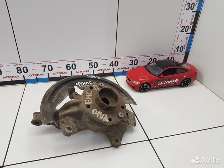 Кулак поворотный передний левый