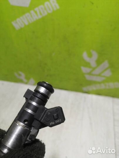 Форсунка инжекторная Пежо 206
