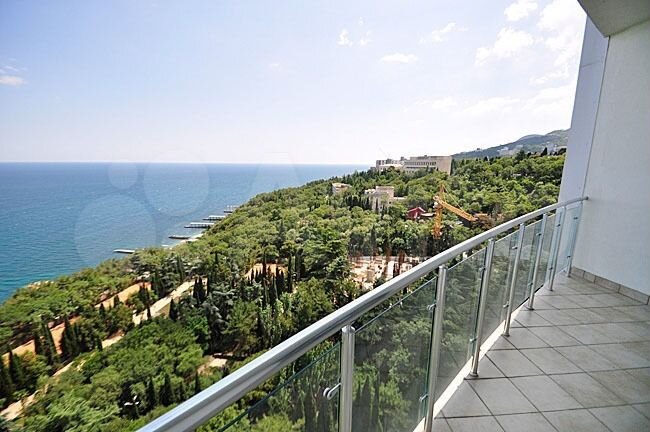 3-к. квартира, 148 м², 13/15 эт.