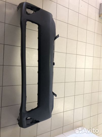 Продам бампер Camry v50 USA