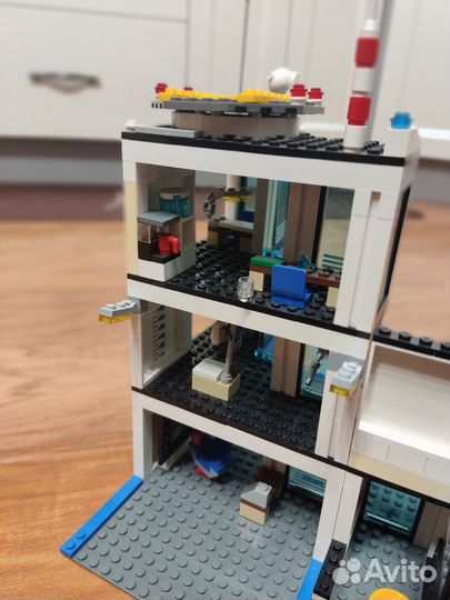 Lego city 7498 Полицейский участок