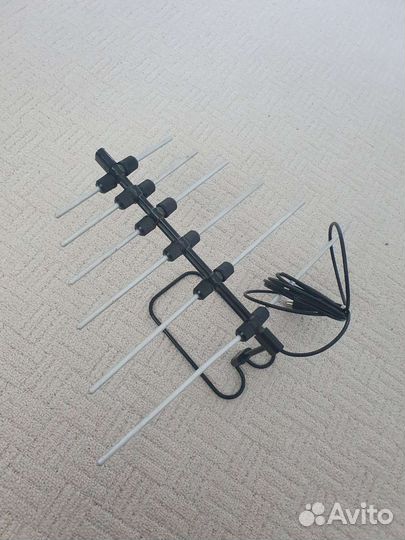 Антенна комнатная