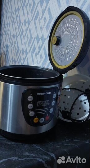 Мультиварка redmond