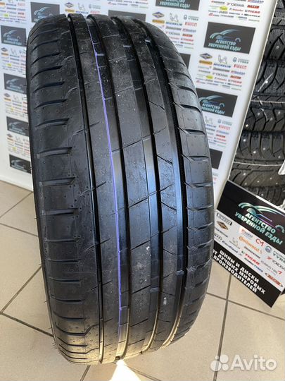 Nokian Tyres Hakka Black 2 SUV 225/55 R17 101Y
