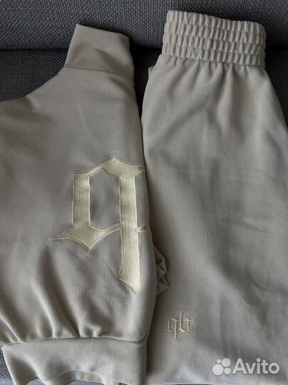 Женский спортивный костюм aquickbuck