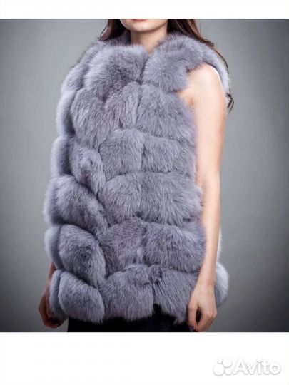 Меховая жилетка из песца