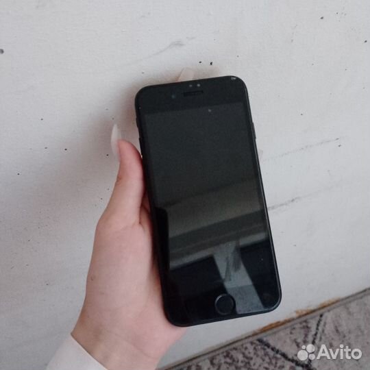 iPhone 7, 128 ГБ