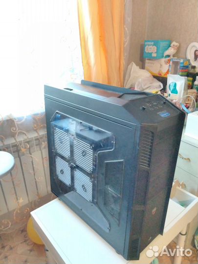 Игровой компьютер в сборе