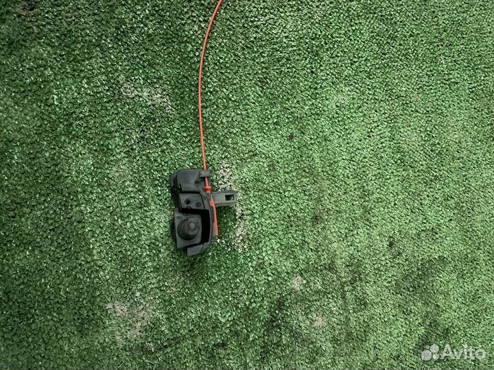 Активатор лючка бензобака Audi Q5 8R