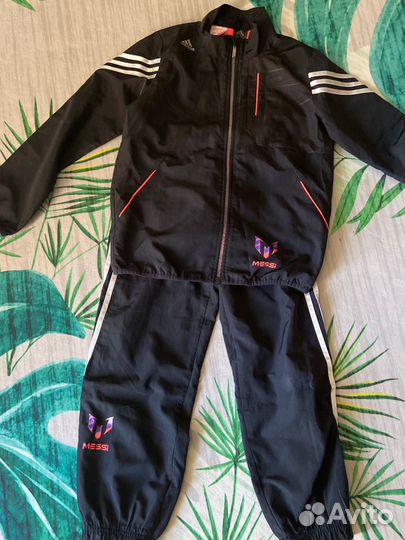 Футбольный костюм adidas