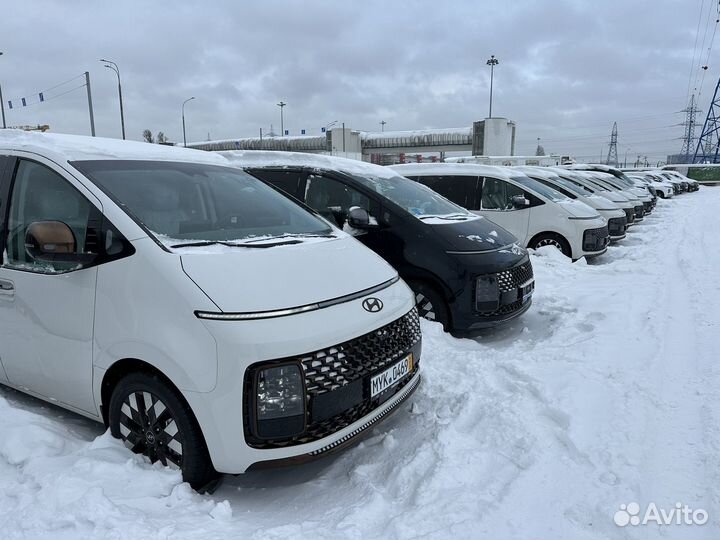 Hyundai Staria 2.2 AT, 2023, 57 км