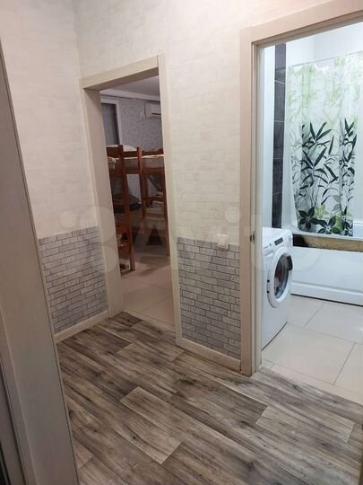 Комната 42 м² в 2-к., 1/9 эт.