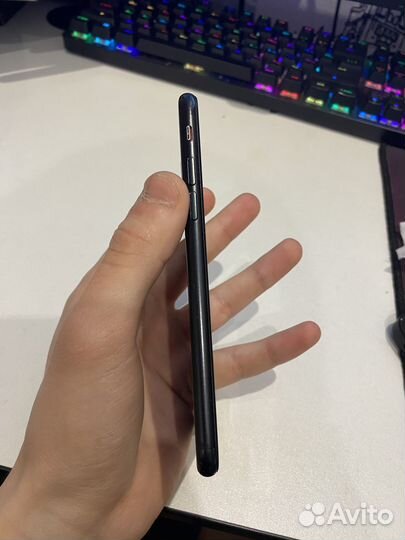 iPhone SE (2020), 128 ГБ
