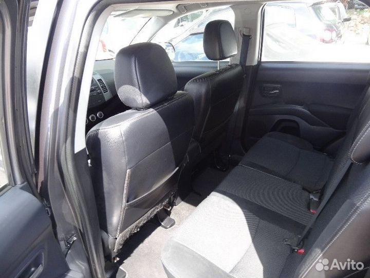 Peugeot 4007 2007-2012г на запчасти