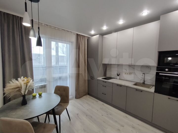 2-к. квартира, 43 м², 2/15 эт.