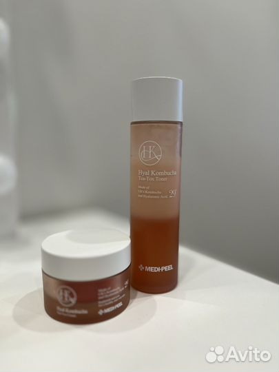 Medi-Peel Hyal Kombucha тонер